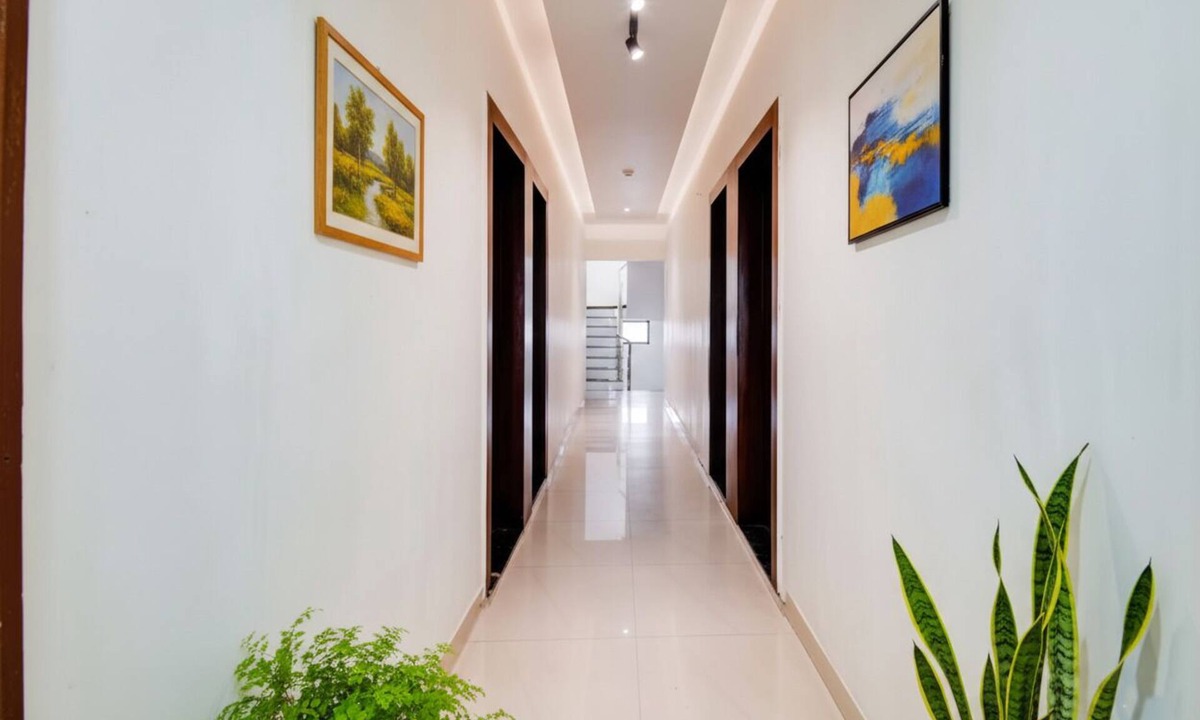 Pimpri - Chinchwad Hotel | FabExpress Abhishek