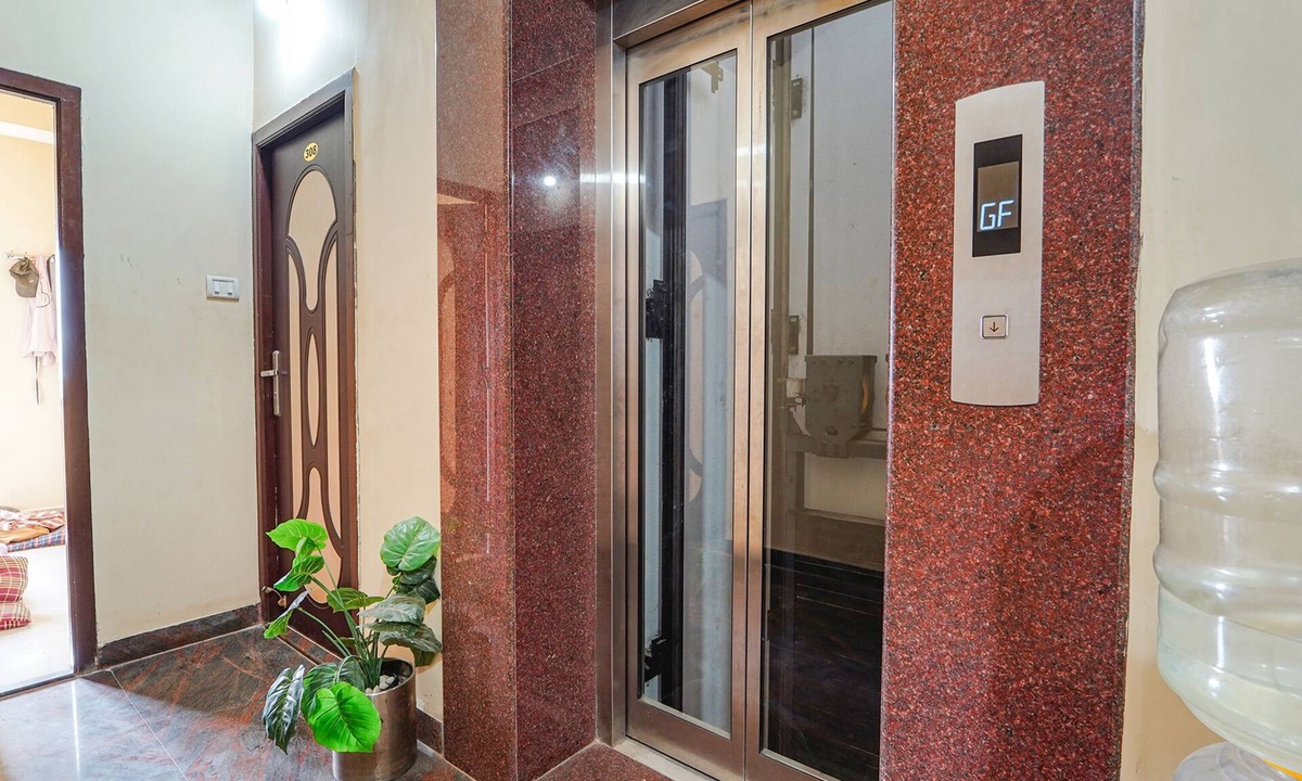 Chennai Hotel | Fabexpress Its South East Residency