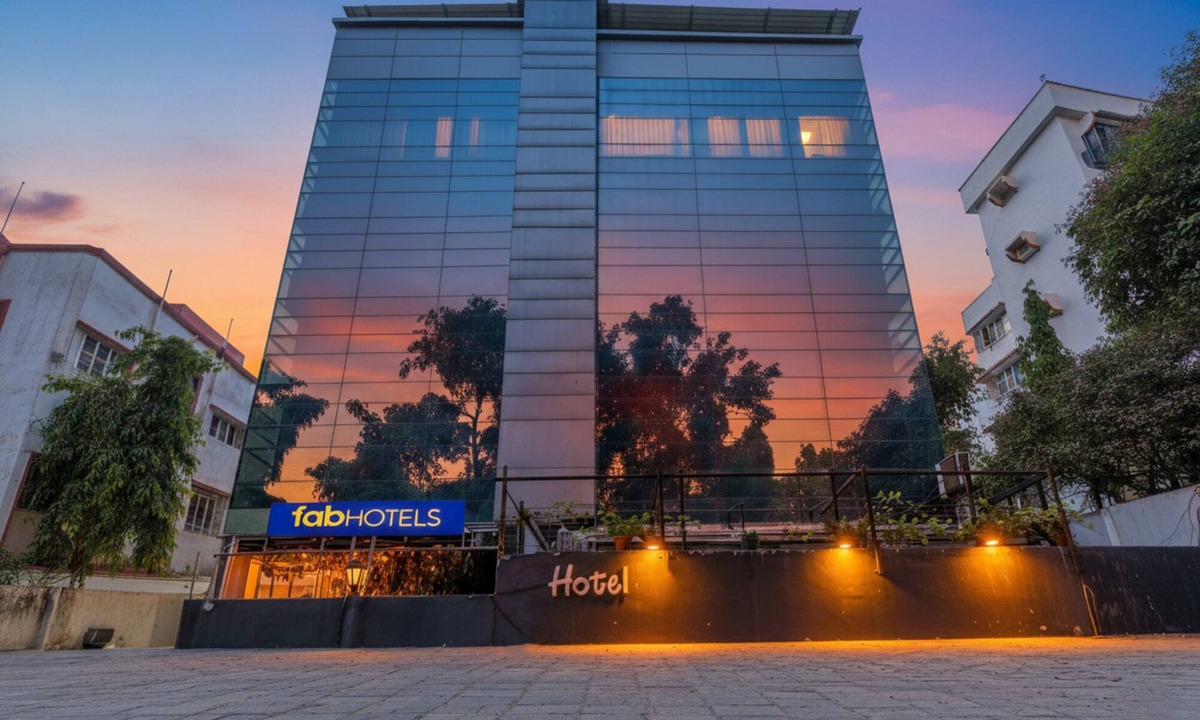 Vile Parle East Hotel | Fabexpress Jayshree