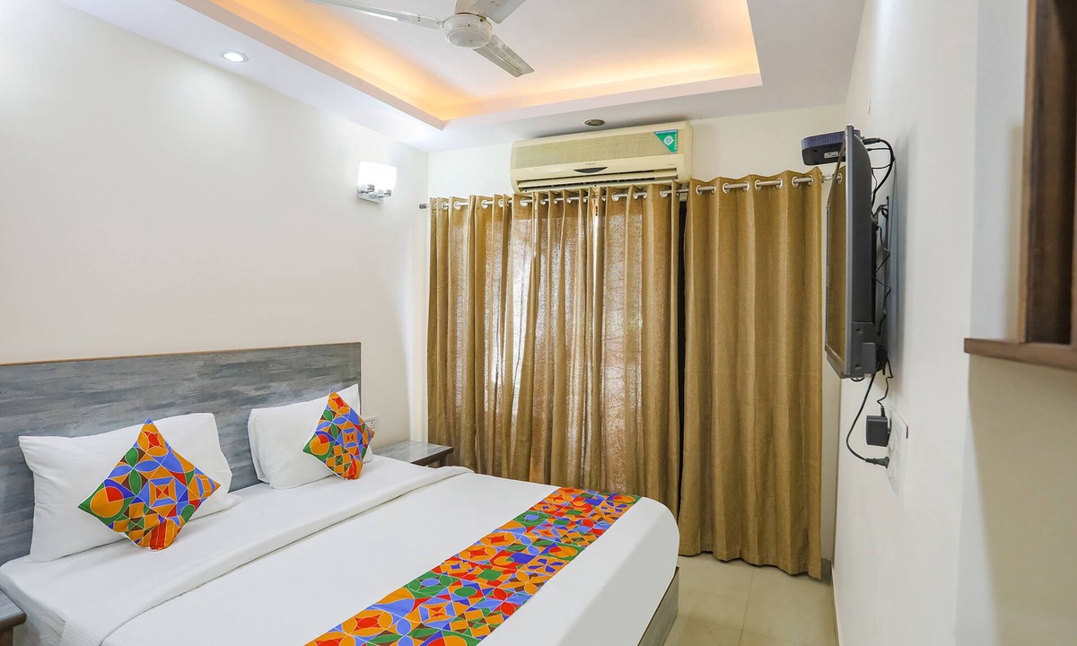 East of Kailash Hotel | Fabexpress Jpm Harshdeep