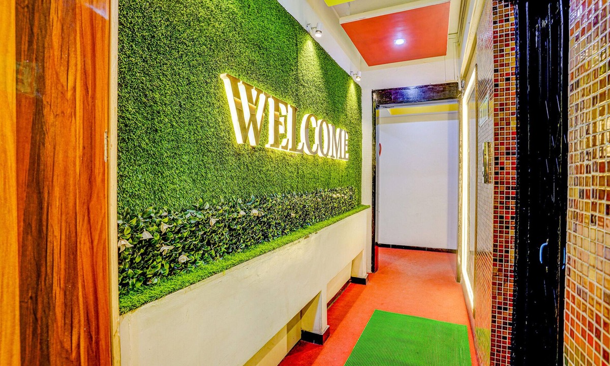Nashik Road Hotel | Fabexpress Sai Chatra
