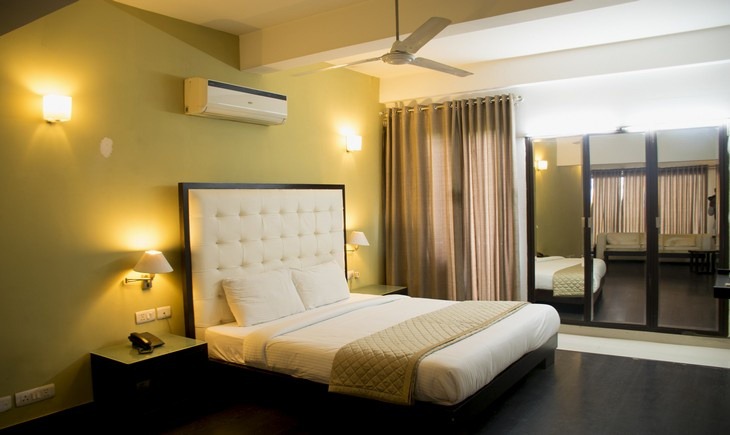 Saket Hotel | FabHotel Anutham Saket