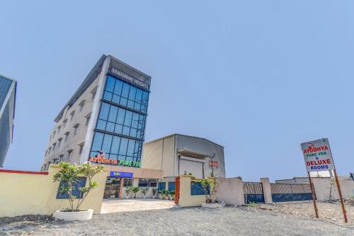 Rajgurunagar Hotel | FabHotel Ayodhya