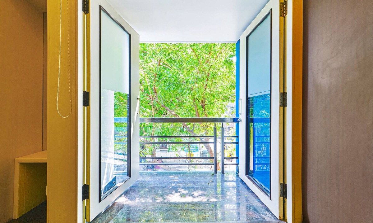 Nungambakkam Hotel | FabHotel B Zone