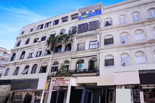 Wellington Pier Hotel | FabHotel Blue Light