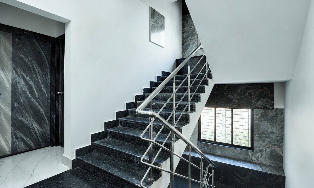 Sector II Hotel | Fabhotel Brother'S Inn