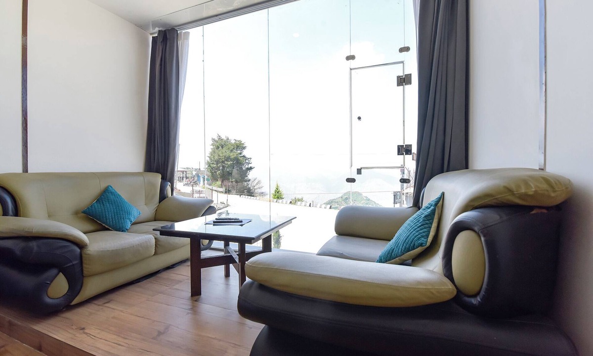 Kempty Range Hotel | Fabhotel Burans Residency