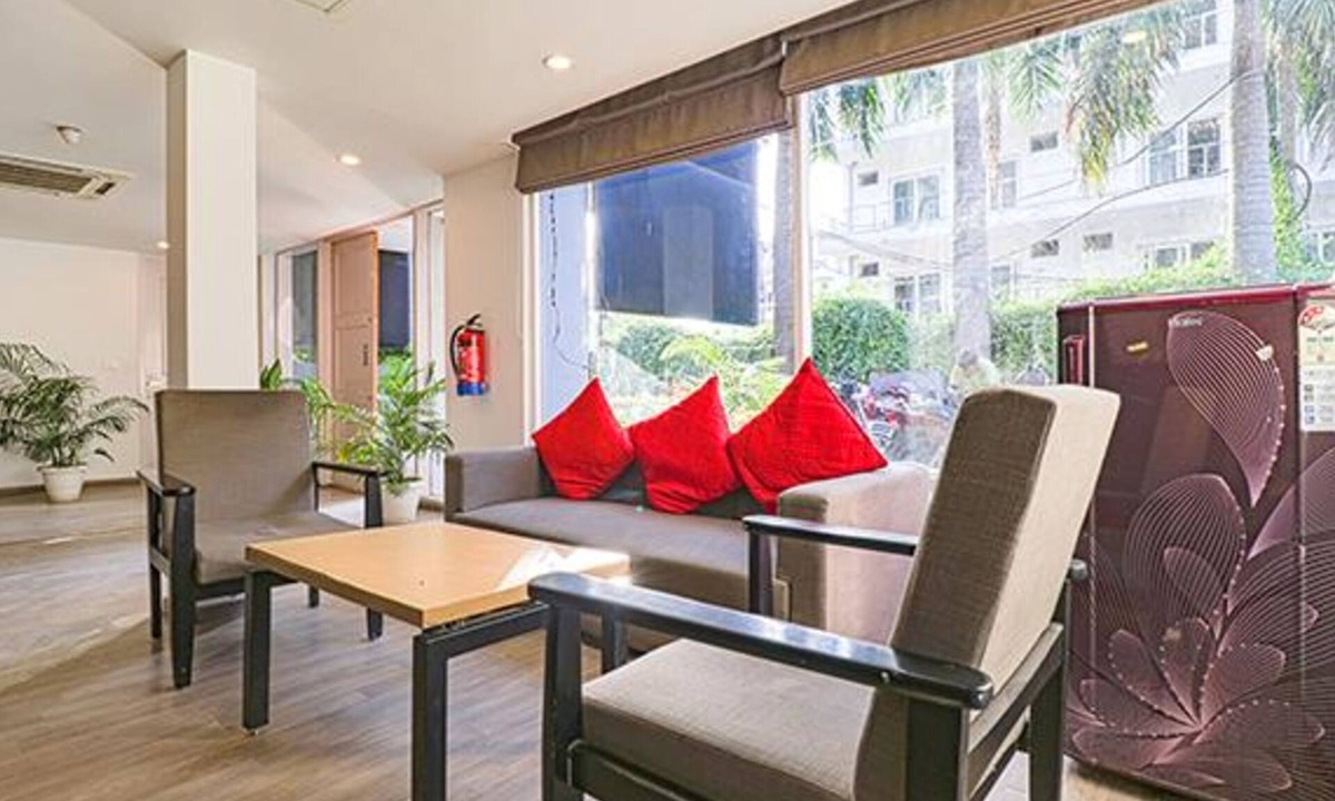 Sector 39 Hotel | Fabhotel Doom Stay Inn
