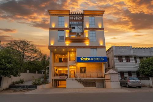 Ram Nagar Hotel | FabHotel ESS Paradise