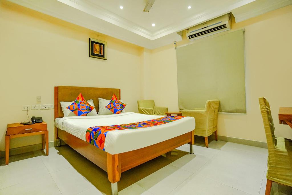 Kodambakkam Hotel | FabHotel G Star