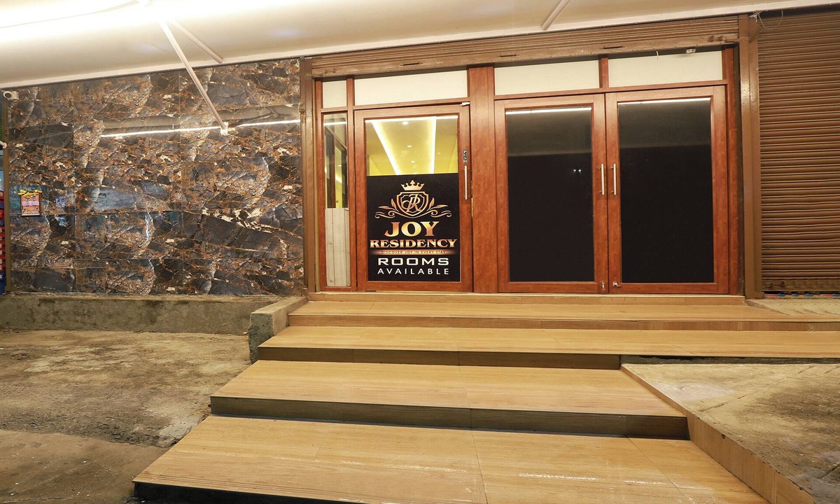 Chennai Hotel | FabHotel Joy Residency