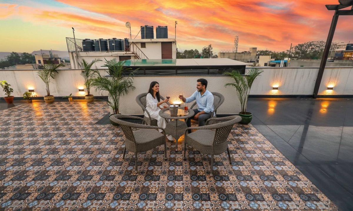 Malviya Nagar Hotel | Fabhotel La Paz Stay B&B