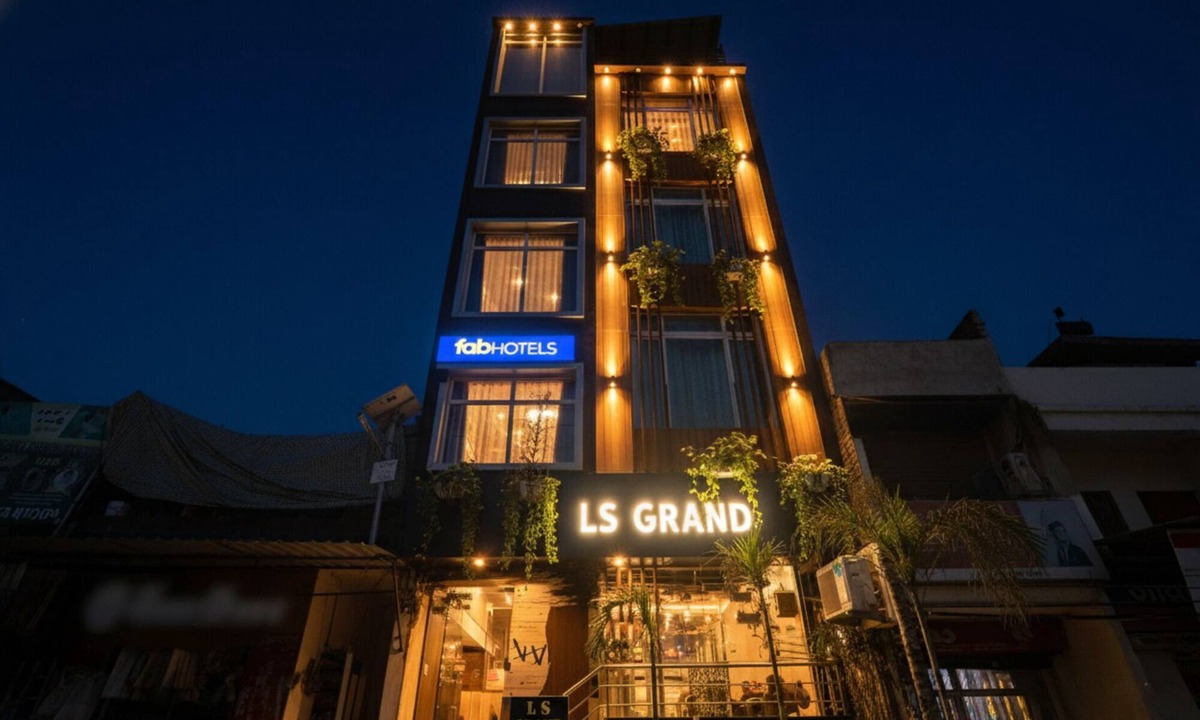 Kakarmatha Hotel | Fabhotel Ls Grand