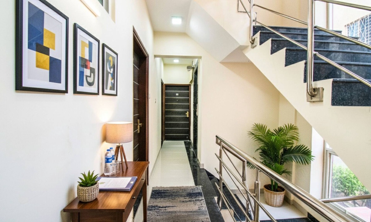 Viman Nagar Hotel | FabHotel Marvel Bliss - Nr. Symbiosis Centre