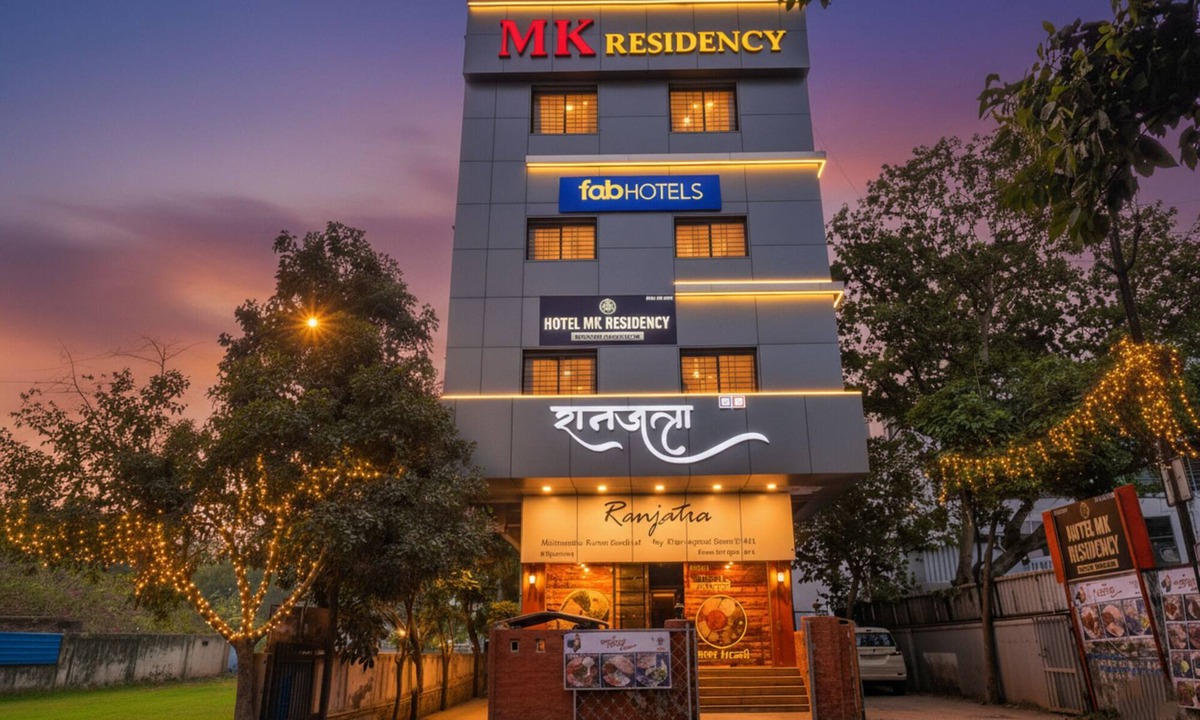 Viman Nagar Hotel | Fabhotel Phoenix Inn