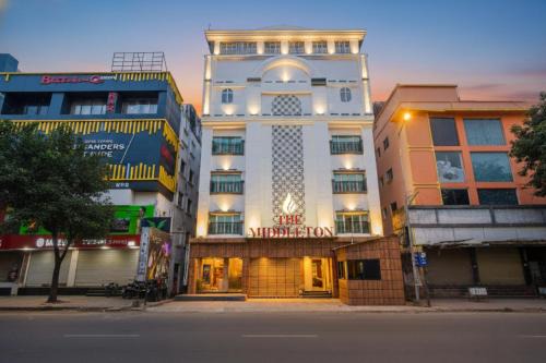 Bhubaneshwar Hotel | FabHotel Prime Middleton - Nr Niladri Vihar Square
