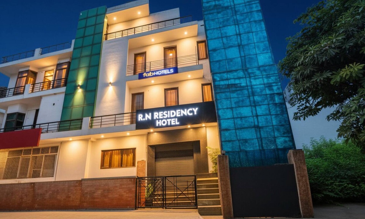 Kaushambi Hotel | Fabhotel Rn Residency