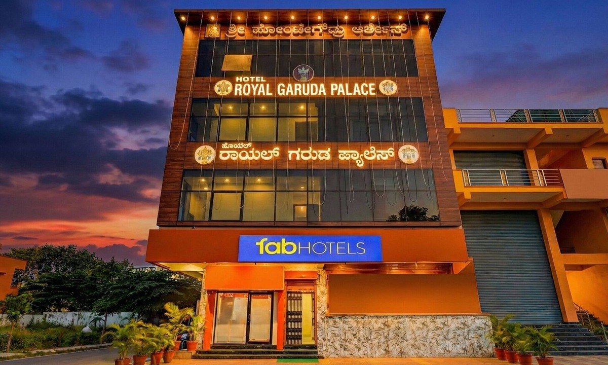Bidadi Hotel | Fabhotel Royal Garuda Palace