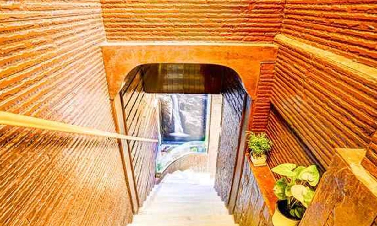 Andheri Hotel | FabHotel Sunrise Suites