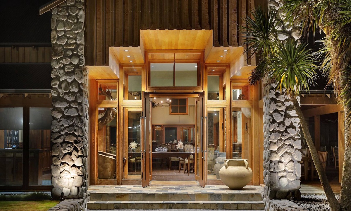 Windwhistle Hotel | Fable Terrace Downs Resort by Mgallery