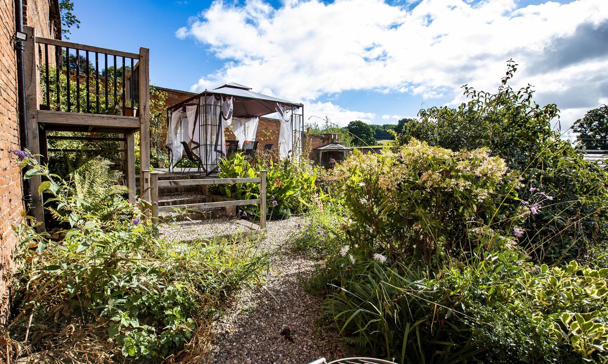 Great Witley House | Fabulous Listed Barn with the Best Valley View