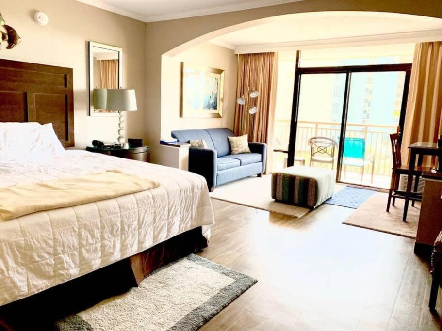 Myrtle Beach Apartment | *FABULOUS OCEAN VIEW STUDIO*King Bed*Great Pools, Hot Tubs*M41