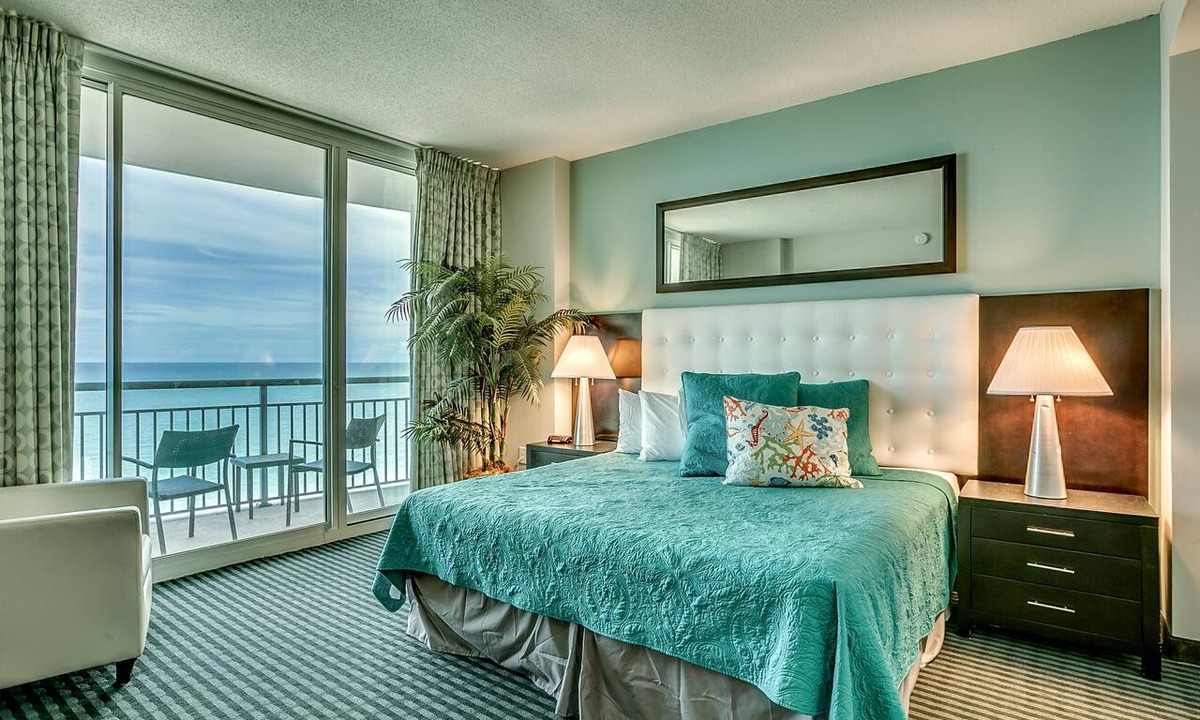 Downtown Myrtle Beach Condo | Fabulous Penthouse, Central MB, 2 Balconies,Watch Sunrise in Your Bed