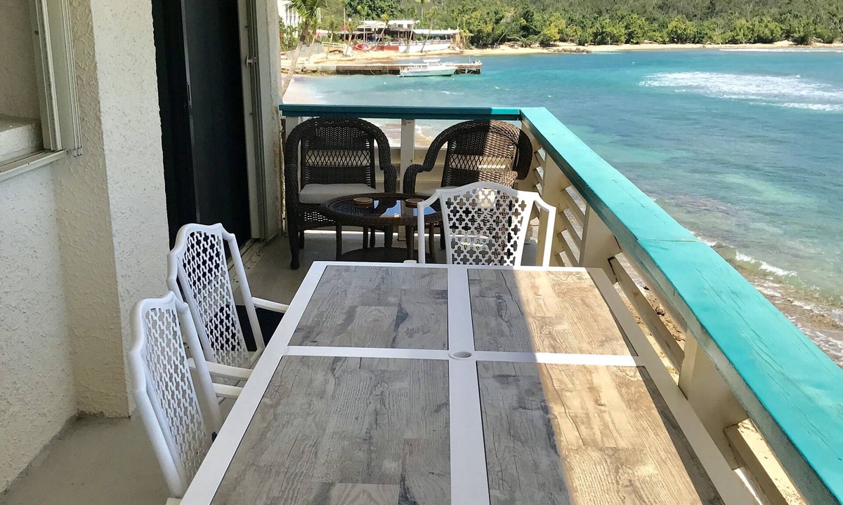 Estate Bolongo Condo | FABULOUS! So close you can taste the ocean - Amazing NEWLY RENOVATED condo !