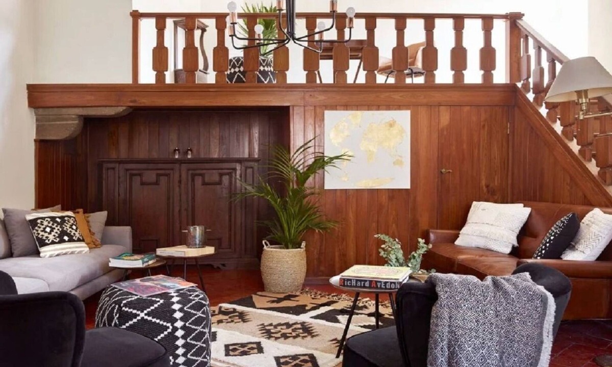 Oltrarno Apartment | Facing Florence's beloved Pitti Palace and Gardens