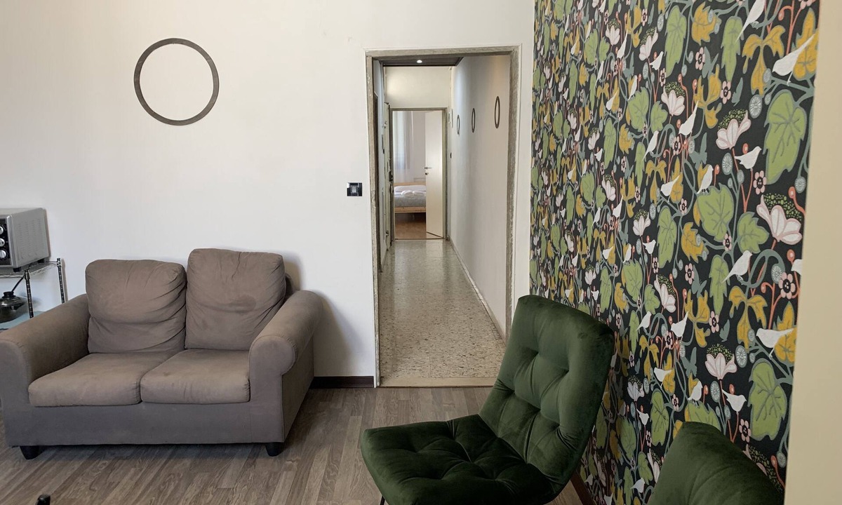 Santa Maria Novella Apartment | Faenza 79 Apartment - Three Bedroom Apartment, Sleeps 6
