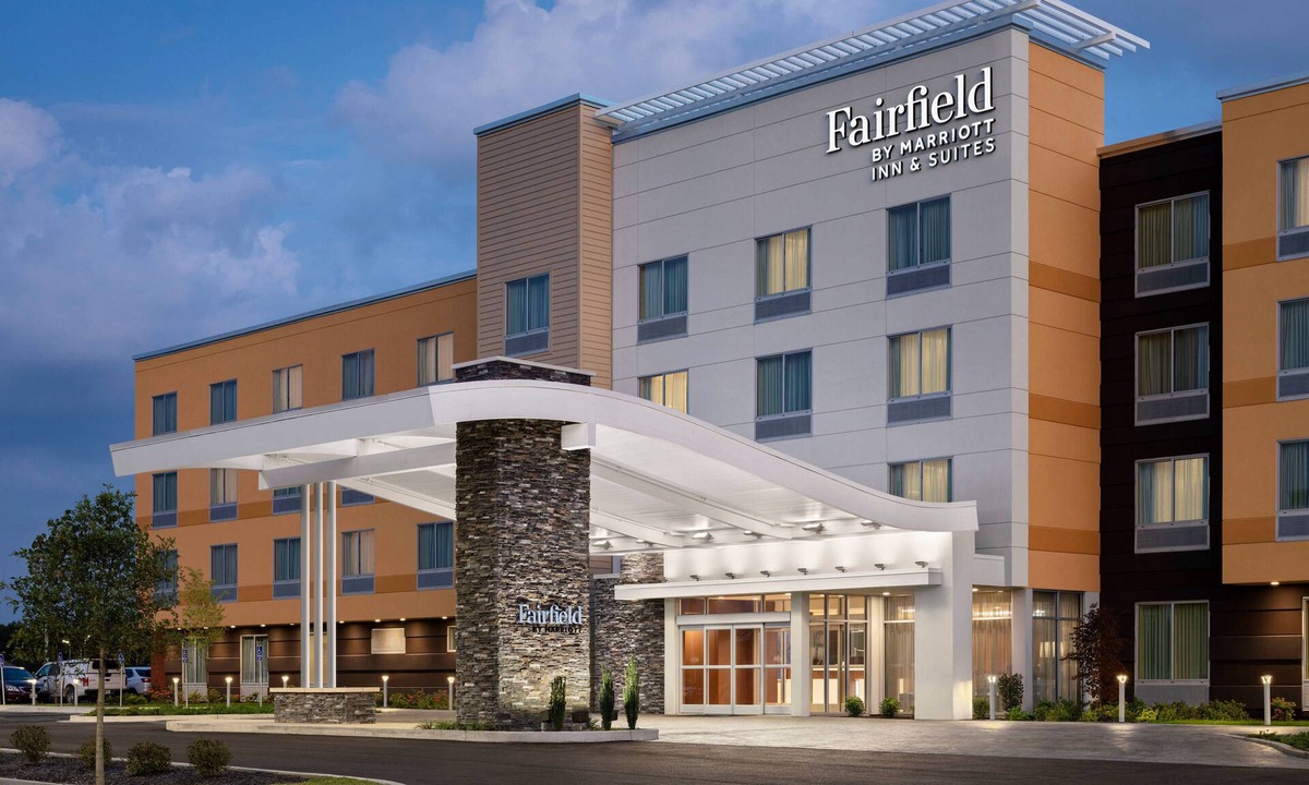 Sandusky Hotel | Fairfield by Marriott Inn & Suites Sandusky
