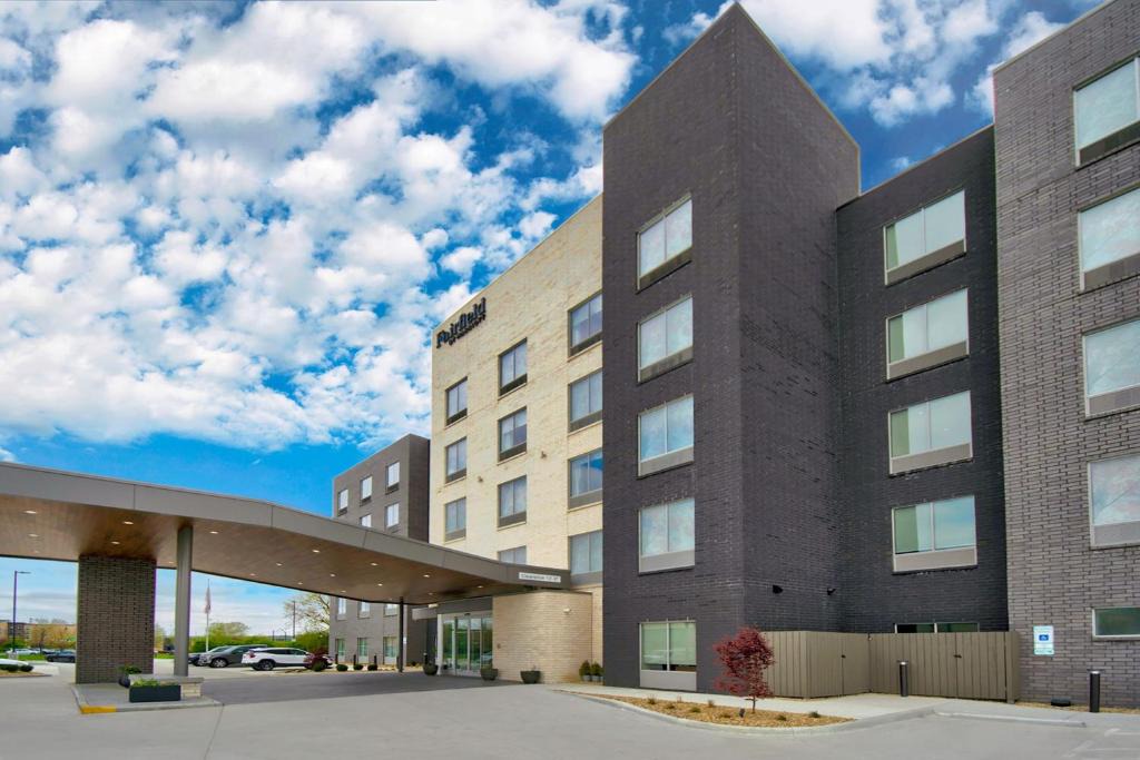 West Chester Hotel | Fairfield by Marriott Inn & Suites Cincinnati North West Chester