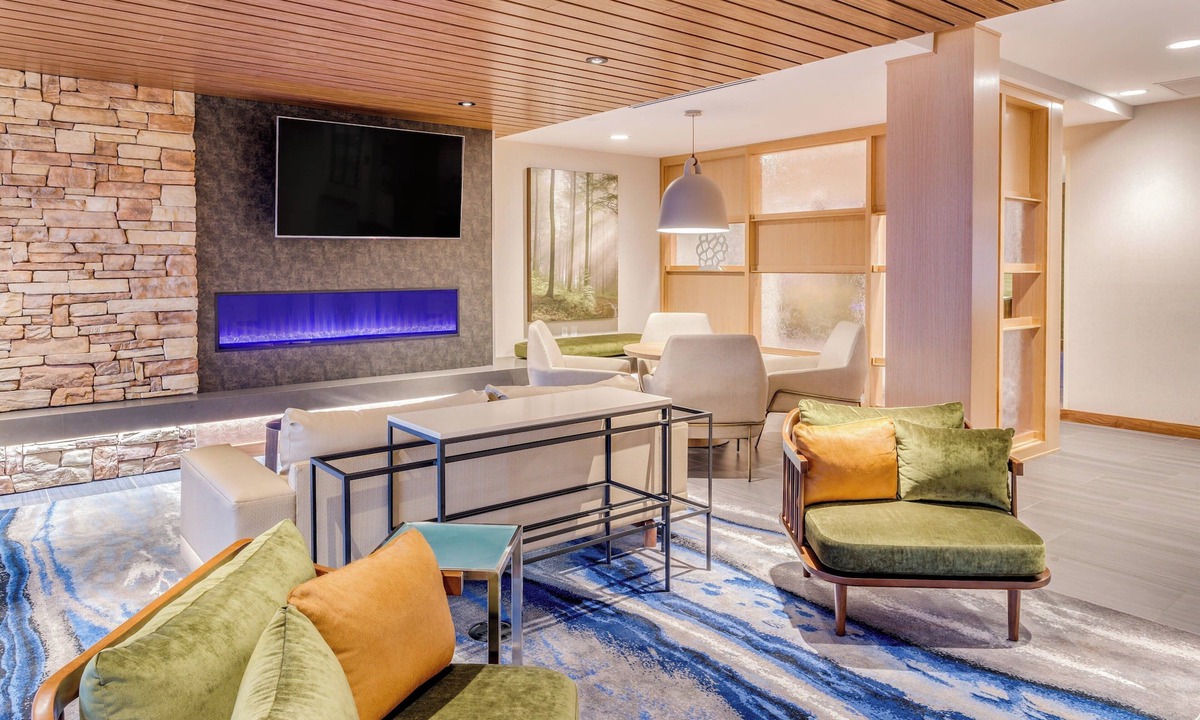 Jasper Hotel | Fairfield Inn & Suites Jasper