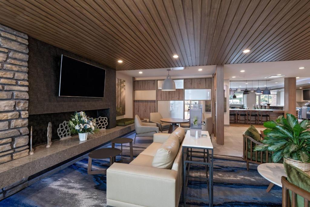 Missouri City Hotel | Fairfield Inn & Suites by Marriott Houston Missouri City