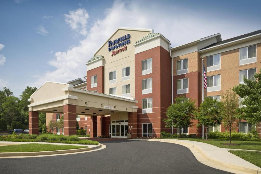 Nottingham Hotel | Fairfield Inn & Suites White Marsh