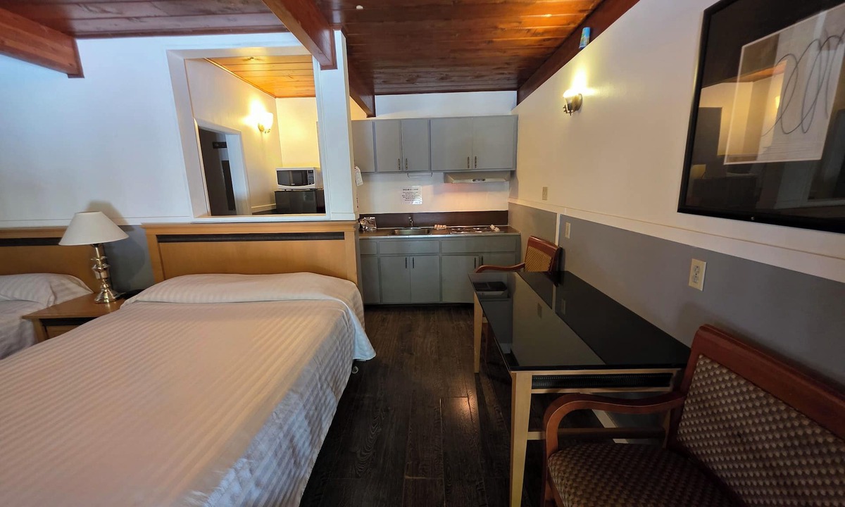 Duncan Hotel | Falcon Nest Motel