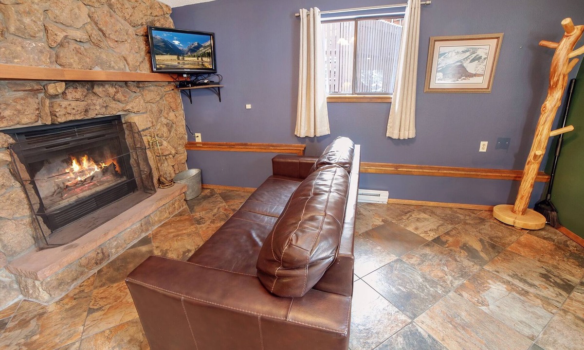 Estes Park Cabin | Fall River Cabin - dog friendly