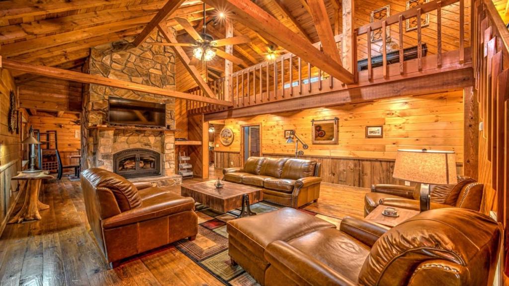 Cashes Valley House | Falling Waters