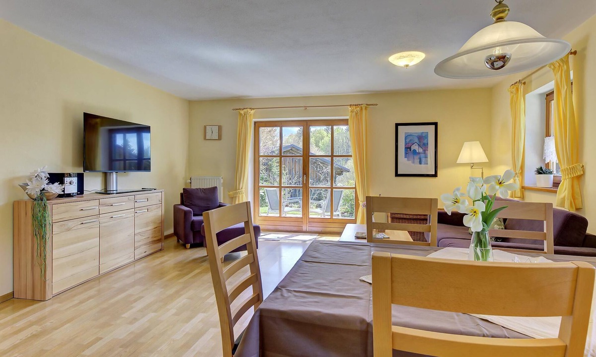 Spiegelau Apartment | Familien-FeWo "Lusen" mit großer Terrasse