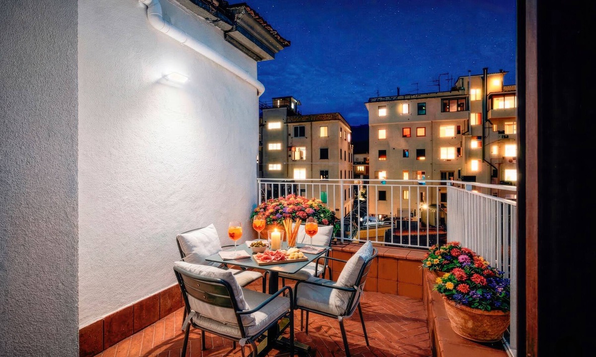 Sorrento Historic Centre Apartment | Family 2 bedroom Apartment Terrace Sorrento Centre
