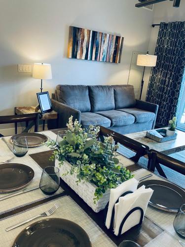 Canmore Apartment | Family friendly 2BR/2BA condo - Views & Location!