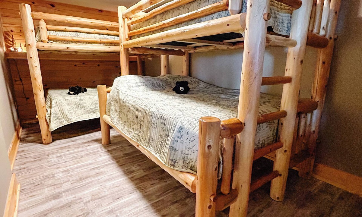 Purlear Cabin | Family Friendly 3 Bear Cubs Cabin-Buck Mtn-EV Charger,AC,Views