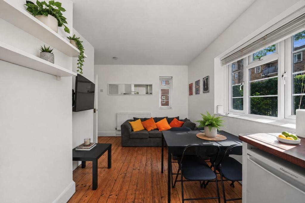 Hackney Apartment | Family Friendly 3 Bedrooms, Hackney, Fast WiFi