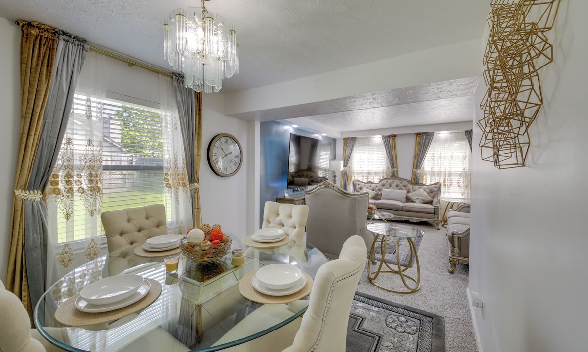 Wayne Cottage | Family-friendly Indianapolis Home w/Fenced Yard