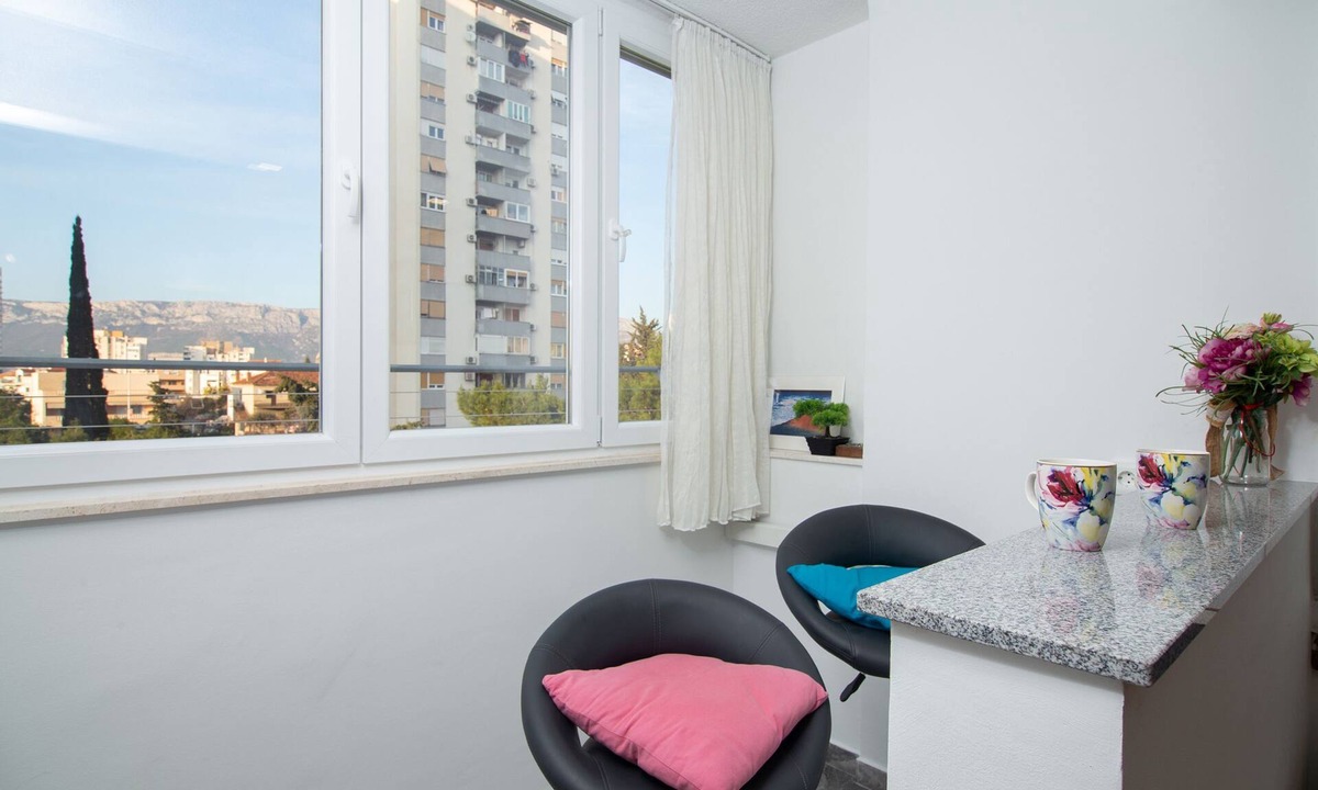 Split Apartment | Family friendly two-bedroom apartment Anica