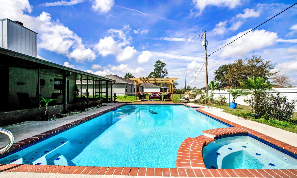 Ocala House | Family-friendly vacation rental with everything needed for a great stay.