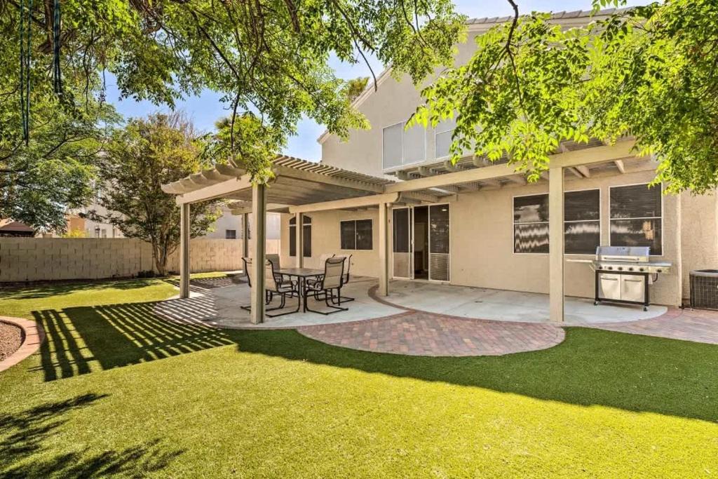 North Las Vegas House | Family Fun House with Hot Tub, Grill and Games