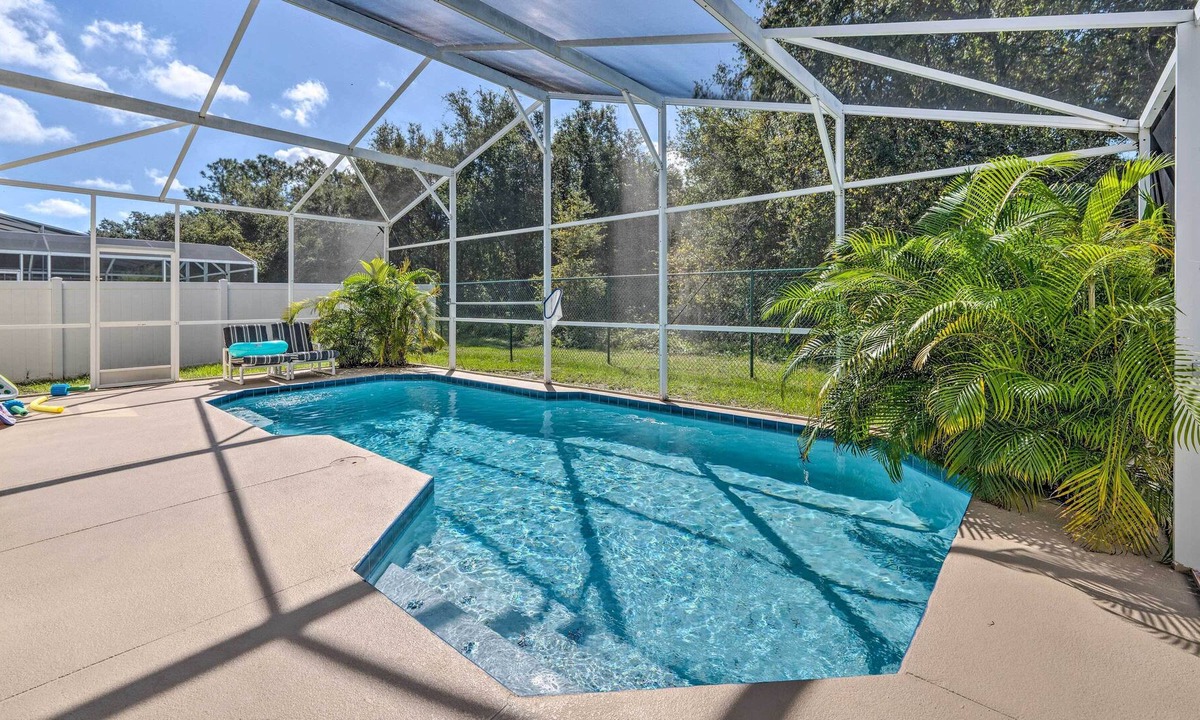 Creekside House | Family Getaway w/ Pool, Only 8 Mi to Disney!