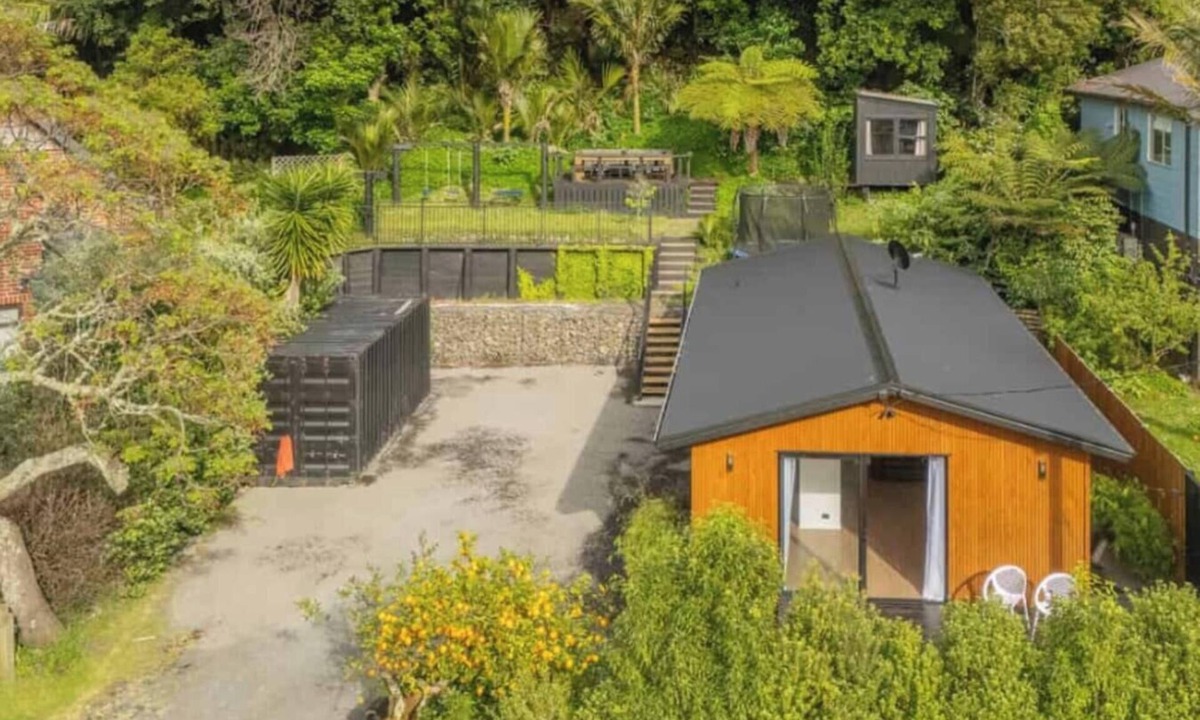 Whitianga House | Family Getaway with only a 4min stroll to the Beach