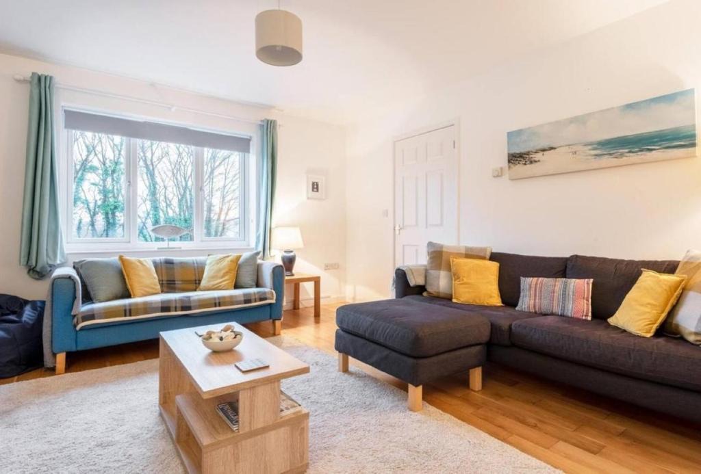 Hayle House | Family Home in Hayle close to Gwithian Beach